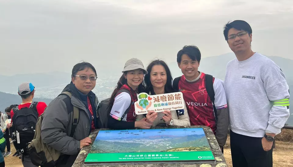 Veolia Hong Kong proudly sponsored the Green Earth Night Walk_6