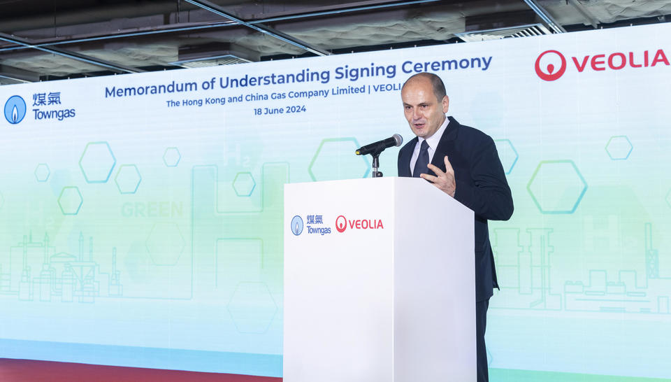 Mr Laurent Pelletier, CEO of Veolia Hong Kong and Macau, highlights that the collaboration with Towngas on Hong Kong’s first green hydrogen project demonstrates the importance of partnerships to accelerate the decarbonisation of Hong Kong.