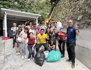 Veolia volunteers joined forces with Green Earth 