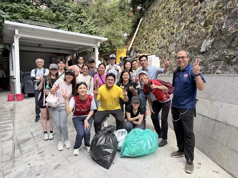 Veolia volunteers joined forces with Green Earth 