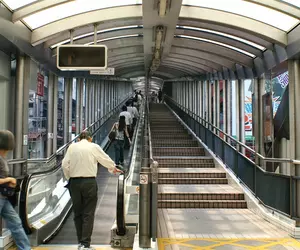 Mid levels escalator